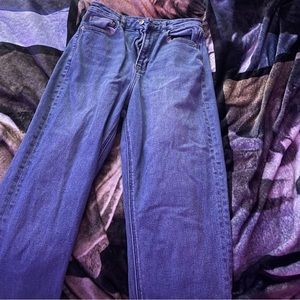 american eagle jeans. size 6.